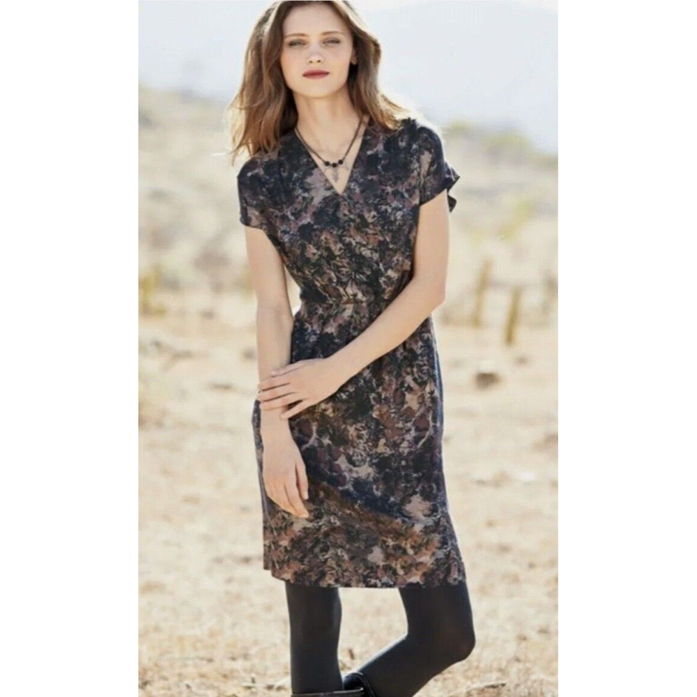 PERUVIAN CONNECTION Dusky Floral Viscose Dress Pleated V-Neck Short Sleeve